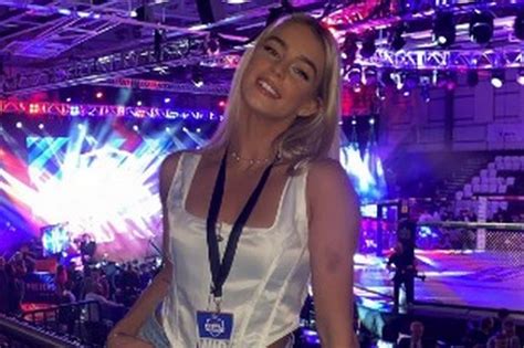 sammy jo luxton onlyfans|OnlyFans star turned MMA gun Sammy